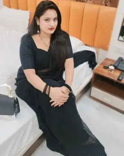 Escort Service Peepalkhoont